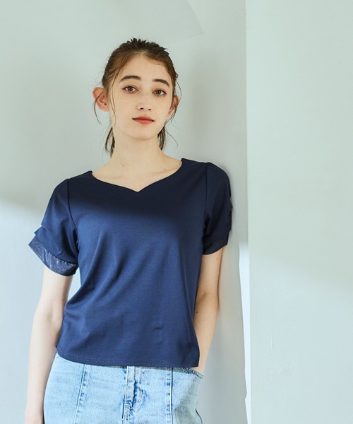 12Twelve Agenda(トゥエルブ アジェンダ)の「ハートネック異素材タックスリーブカットソープルオーバー(Tシャツ/カットソー・レディース・ネイビー/ブルー/グレー/サックスブルー/アイボリー・M)」の3枚目の写真