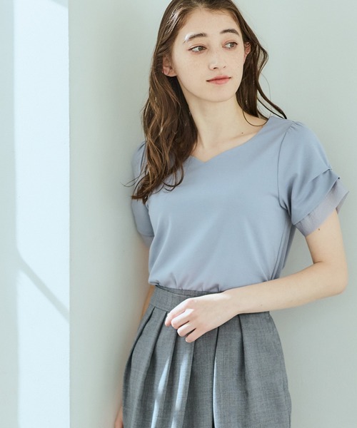 12Twelve Agenda(トゥエルブ アジェンダ)の「ハートネック異素材タックスリーブカットソープルオーバー(Tシャツ/カットソー・レディース・ネイビー/ブルー/グレー/サックスブルー/アイボリー・M)」の20枚目の写真