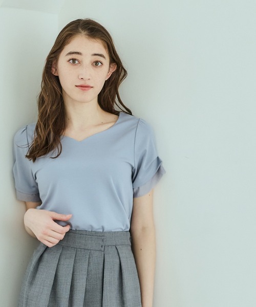 12Twelve Agenda(トゥエルブ アジェンダ)の「ハートネック異素材タックスリーブカットソープルオーバー(Tシャツ/カットソー・レディース・ネイビー/ブルー/グレー/サックスブルー/アイボリー・M)」の18枚目の写真