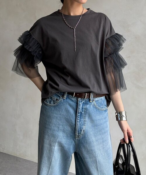 DouDou(ドゥドゥ)の「【WEB限定】チュールフリルスリーブTEE(Tシャツ/カットソー・レディース・チャコールグレー/オフホワイト/ブラック・FREE)」の15枚目の写真