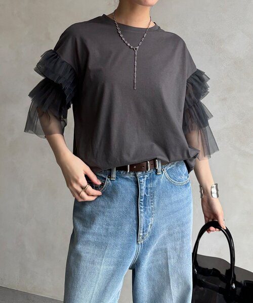 DouDou(ドゥドゥ)の「【WEB限定】チュールフリルスリーブTEE(Tシャツ/カットソー・レディース・チャコールグレー/オフホワイト/ブラック・FREE)」の13枚目の写真