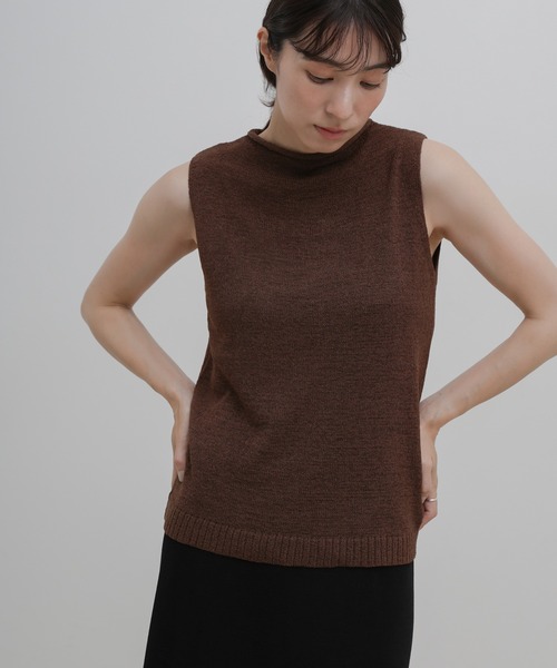 select MOCA(セレクトモカ)の「リネンライククルーネックノースリーブニット(ニット/セーター・レディース・ベージュ/ブラック/ブラウン・FREE)」の1枚目の写真