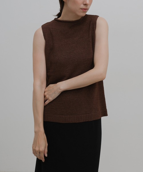 select MOCA(セレクトモカ)の「リネンライククルーネックノースリーブニット(ニット/セーター・レディース・ベージュ/ブラック/ブラウン・FREE)」の10枚目の写真