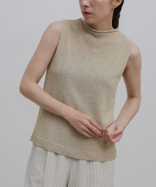 select MOCA(セレクトモカ)の「リネンライククルーネックノースリーブニット(ニット/セーター・レディース・ベージュ/ブラック/ブラウン・FREE)」の15枚目の写真