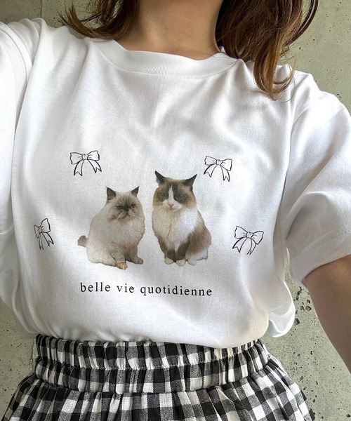 boemy(ボエミー)の「CAT×RIBBONデザイン半袖Tシャツ(Tシャツ/カットソー・レディース・ホワイト・LARGE/MEDIUM)」の2枚目の写真