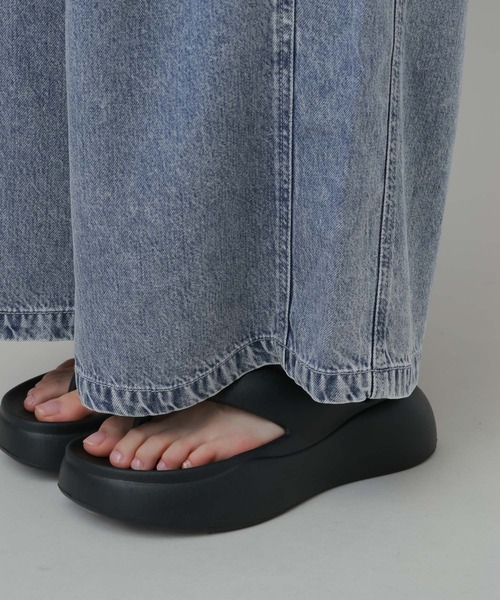 LAKOLE(ラコレ)の「<接触冷感>テンセルデニムワイドパンツ / 747925(デニムパンツ・レディース・ブラック/ブルー・LARGE/MEDIUM)」の8枚目の写真