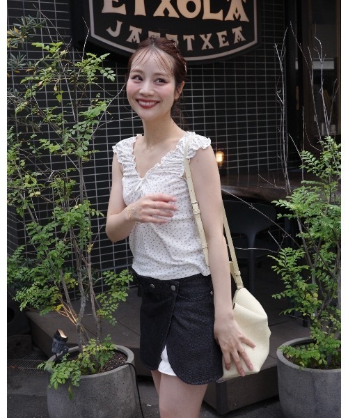 JUMELLE(ジュメロ)の「フリルギャザータンクトップ(タンクトップ・レディース・アイボリー/クリーム・FREE)」の16枚目の写真