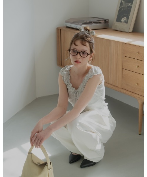 JUMELLE(ジュメロ)の「フリルギャザータンクトップ(タンクトップ・レディース・アイボリー/クリーム・FREE)」の6枚目の写真