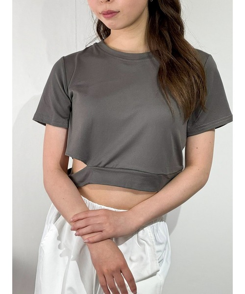marcydorn(マーシードルン)の「クロップド丈アシンメトリーTシャツ(Tシャツ/カットソー・レディース・ホワイト/グレー・ONE SIZE)」の4枚目の写真