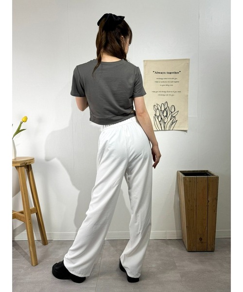 marcydorn(マーシードルン)の「クロップド丈アシンメトリーTシャツ(Tシャツ/カットソー・レディース・ホワイト/グレー・ONE SIZE)」の15枚目の写真