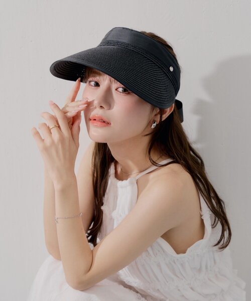 Chico(チコ)の「【SALON by Chico】バックリボンジュートサンバイザー(キャップ・レディース・アイボリー/ブラック・FREE)」の3枚目の写真