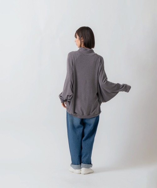 Kelen(ケレン)の「「KELEN / ケレン」ドルマンスリーブハイネックトップス(Tシャツ/カットソー・レディース・カーキ/ブラック/チャコールグレー/ライトベージュ・S/M)」の8枚目の写真