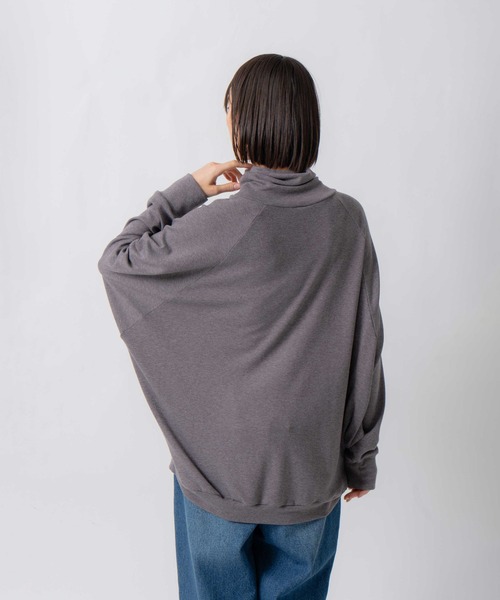Kelen(ケレン)の「「KELEN / ケレン」ドルマンスリーブハイネックトップス(Tシャツ/カットソー・レディース・カーキ/ブラック/チャコールグレー/ライトベージュ・S/M)」の9枚目の写真
