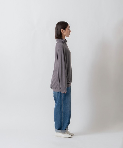 Kelen(ケレン)の「「KELEN / ケレン」ドルマンスリーブハイネックトップス(Tシャツ/カットソー・レディース・カーキ/ブラック/チャコールグレー/ライトベージュ・S/M)」の18枚目の写真