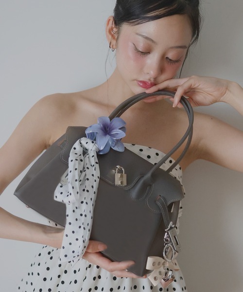 Mili affinity（ミリアフィニティー）の「ジェリーバッグ（ハンドバッグ・レディース・パープル/オフホワイト/ミント/ピンク/チャコール・FREE）」の3枚目の写真