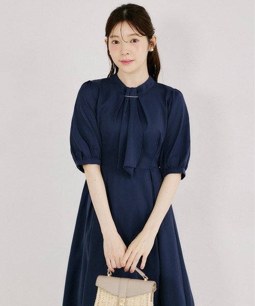 tocco closet(トッコ クローゼット)の「ボウタイ付きウエストタックワンピース(ワンピース・レディース・オフホワイト/ネイビー/ピンク・M)」の6枚目の写真