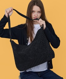【2WAY】【A4サイズ対応】Shoulder Bag with Star-Shaped Charm and Slung Silhouette / 星形チャーム付き スラウチシルエット ショルダーバッグ y2k 韓国系 レディース 秋 秋服 2026年秋冬