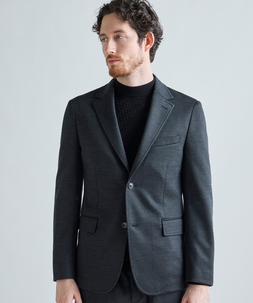MEN'S BIGI(メンズビギ)の「《別注》COLE HAAN ウールブレンドシャイニーポンチセットアップジャケット(テーラードジャケット・メンズ・ブラウン/ネイビー/チャコールグレー・04/01/03/02)」の2枚目の写真