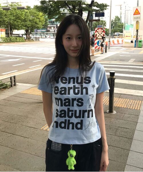 HOODHOOD(フッドフッド)の「プラネットレタリング半袖Tシャツスカイブルー(Tシャツ/カットソー・レディース・その他・0/1/2)」の8枚目の写真
