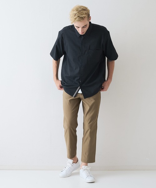 LB/S (エルビーエス)の「【NATURAL STORY/ナチュラルストーリー】【ドライな風合いと速乾性で快適な着心地】リネンタッチ半袖シャツ 快適素材 ドライタッチ 速乾 ナチュラル 柔らかい ユニセックス(シャツ/ブラウス・メンズ・グレー/チャコールグレー・MEDIUM/LARGE/X-LARGE)」の6枚目の写真