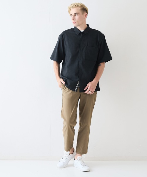 LB/S (エルビーエス)の「【NATURAL STORY/ナチュラルストーリー】【ドライな風合いと速乾性で快適な着心地】リネンタッチ半袖シャツ 快適素材 ドライタッチ 速乾 ナチュラル 柔らかい ユニセックス(シャツ/ブラウス・メンズ・グレー/チャコールグレー・MEDIUM/LARGE/X-LARGE)」の5枚目の写真