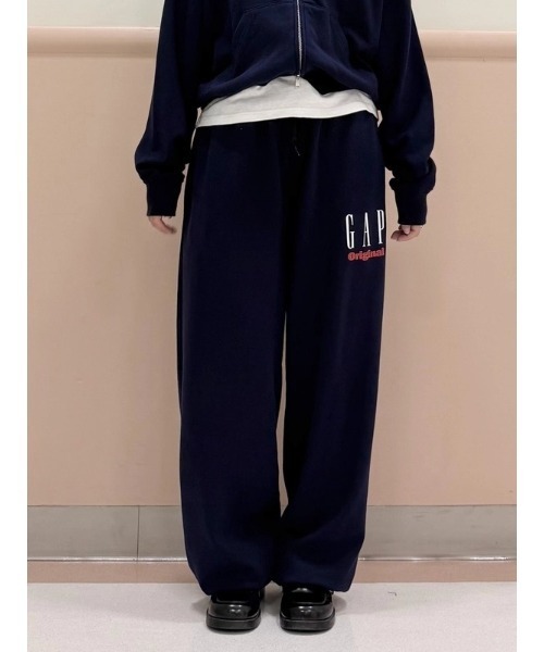 GAP(ギャップ)の「ヘビーウェイト フレンチテリー バギージョガーパンツ(スウェット・メンズ・アイボリー/グレー/ブラウン/ネイビー・XS/M/S/L/XL)」の1枚目の写真