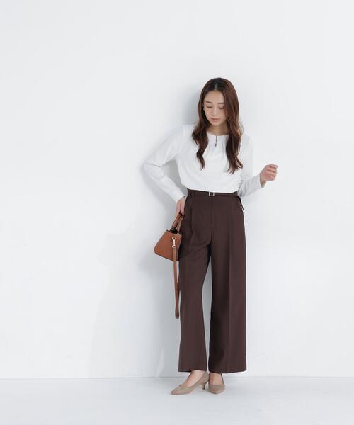 NATURAL BEAUTY BASIC(ナチュラルビューティーベーシック)の「パールポイントブラウス(シャツ/ブラウス・レディース・ベージュ/オフホワイト/ネイビー/ピンク・SMALL/MEDIUM)」の19枚目の写真