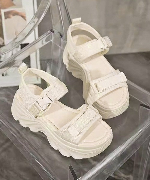 Miniministore（ミニミニストア）の「厚底スポーツサンダル 波形ソールスポサン（サンダル・レディース・アイボリー/ブラック・24.5cm/24.0cm/23.5cm/23.0cm/22.5cm）」の6枚目の写真