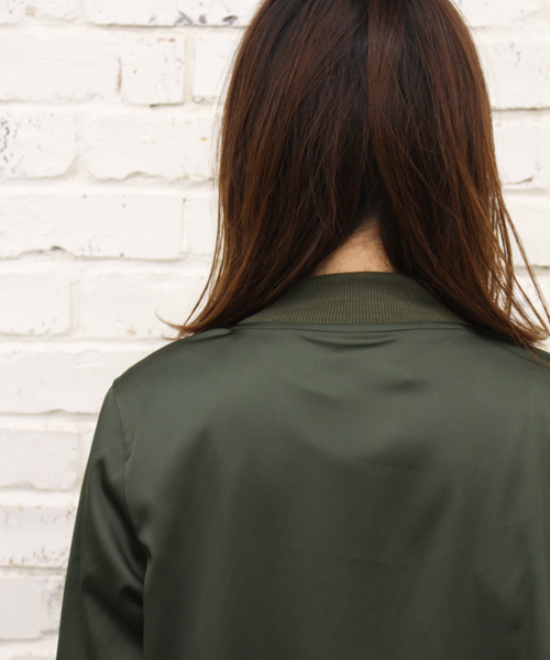 CIAOPANIC（チャオパニック）の「【Ciaopanic】サテンＺＩＰブルゾン（ブルゾン・レディース・ブラック/カーキ/ブルー・FREE）」の6枚目の写真