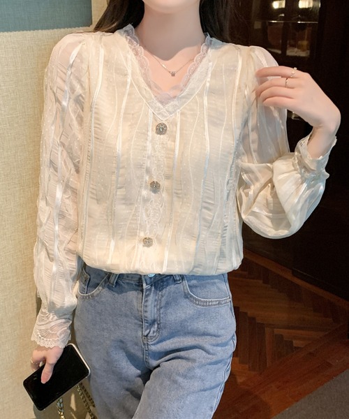 LUCPY(ラクピー)の「レースネックシアーストライプブラウス(シャツ/ブラウス・レディース・ホワイト・SMALL/MEDIUM/LARGE/X-LARGE)」の1枚目の写真
