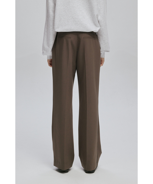 AFTERHOURS(アフターアワーズ)の「SIDE SLIT SEMI BOOTS CUT SLACKS (KHAKI-BROWN)(スラックス・レディース・その他・SMALL/MEDIUM)」の2枚目の写真