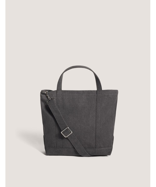 Maison Kitsune（メゾンキツネ）の「PROFILE FOX SMALL TOTE（トートバッグ・メンズ・ブラック系その他・U）」の4枚目の写真