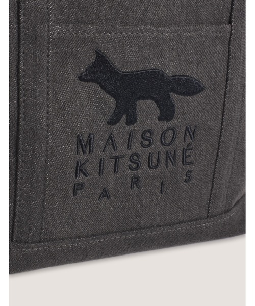 Maison Kitsune（メゾンキツネ）の「PROFILE FOX SMALL TOTE（トートバッグ・メンズ・ブラック系その他・U）」の5枚目の写真