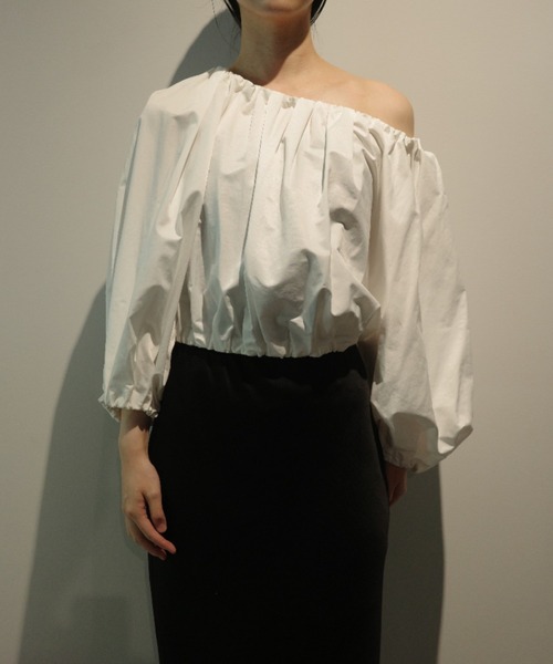 CLANE(クラネ)の「CLANE VOLUME SLEEVE CROPPED BLOUSE(シャツ/ブラウス・レディース・ホワイト・2)」の1枚目の写真