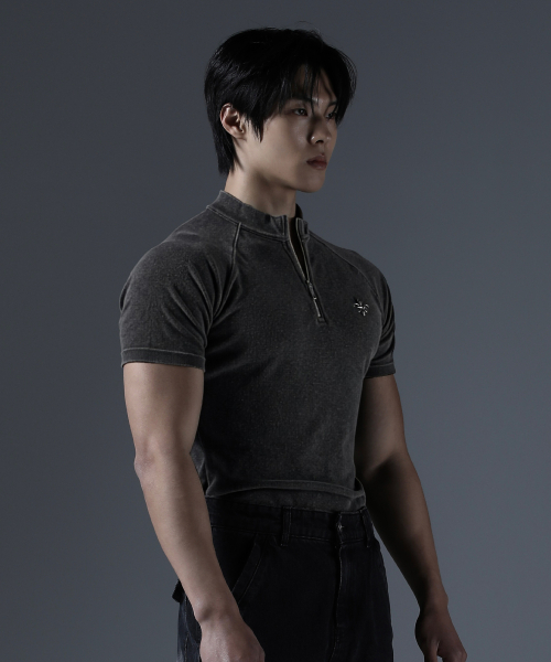 CARMID（カミド）の「アンティーク半ジップ半袖 [チャコール]（Tシャツ/カットソー・メンズ・その他・1/2/3）」の4枚目の写真