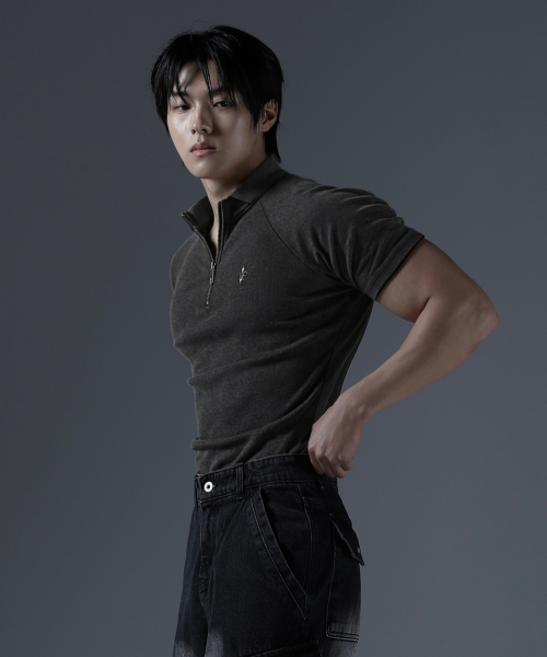 CARMID（カミド）の「アンティーク半ジップ半袖 [チャコール]（Tシャツ/カットソー・メンズ・その他・1/2/3）」の6枚目の写真