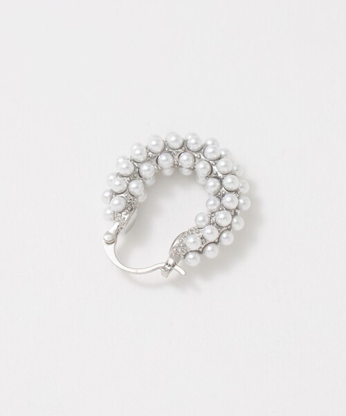 UNITED ARROWS(ユナイテッドアローズ)の「イミテーションパール フープピアス(ピアス(両耳用)・レディース・シルバー・FREE)」の4枚目の写真