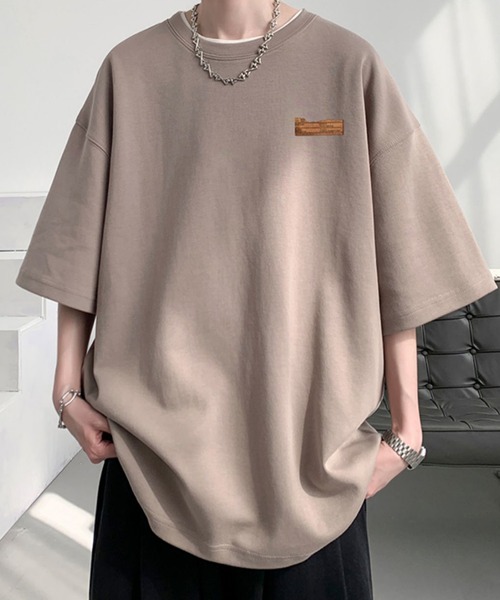 SEN TOKYO(セントーキョー)の「ルーズな着こなしが叶う。五分袖ラウンドネックワンポイントTシャツ(Tシャツ/カットソー・レディース・ブラウン・LARGE)」の1枚目の写真