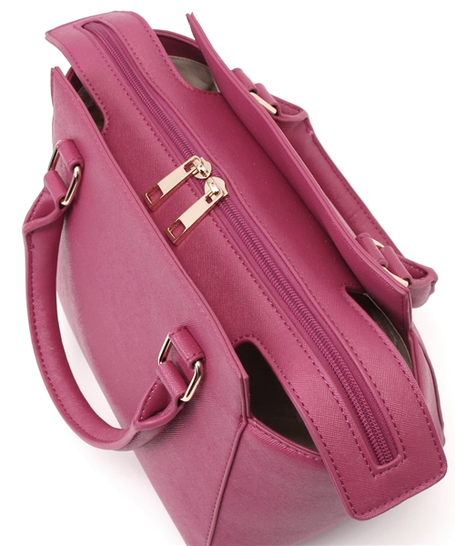 one after another NICE CLAUP（ワンアフターアナザーナイスクラップ）の「【non-no4月号掲載　ナイスクラップ】カクシボミニショルダーＢＡＧ（ショルダーバッグ・レディース・ベージュ/ブラック/ピンク・FREE）」の5枚目の写真