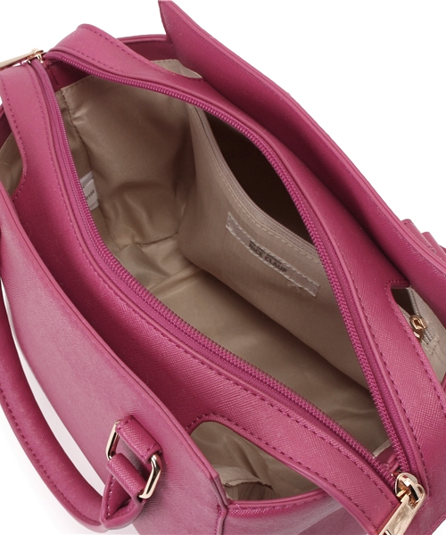 one after another NICE CLAUP（ワンアフターアナザーナイスクラップ）の「【non-no4月号掲載　ナイスクラップ】カクシボミニショルダーＢＡＧ（ショルダーバッグ・レディース・ベージュ/ブラック/ピンク・FREE）」の6枚目の写真