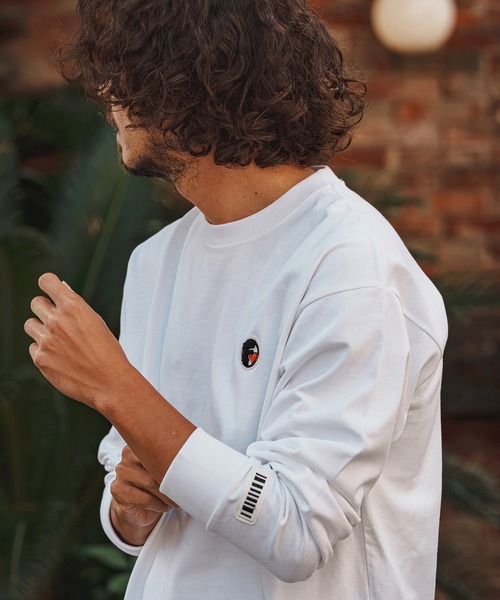 felkod(フィルコッド)の「mlt5863- USA Cotton Barcode Patch Long Sleeve Tee ロングスリーブTシャツ(F26F240)(Tシャツ/カットソー・メンズ・ネイビー/ホワイト/ブラック・L/M/S/XL)」の4枚目の写真