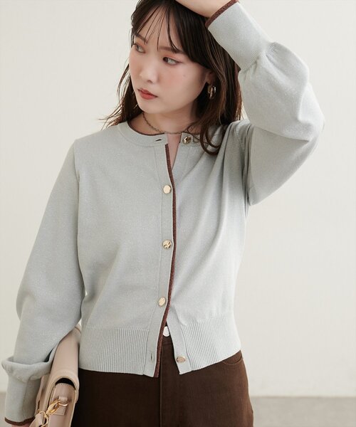 natural couture（ナチュラルクチュール）の「配色ラメクルーネックカーディガン（カーディガン/ボレロ・レディース・ライトベージュ/サックスブルー/グレイッシュベージュ/ブラウン・FREE）」の7枚目の写真