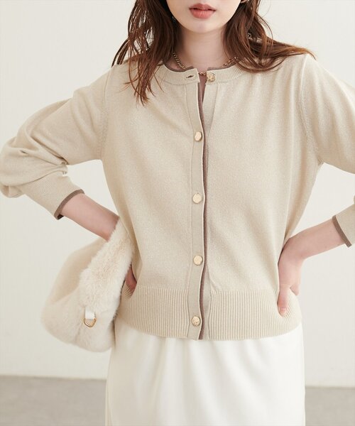 natural couture（ナチュラルクチュール）の「配色ラメクルーネックカーディガン（カーディガン/ボレロ・レディース・ライトベージュ/サックスブルー/グレイッシュベージュ/ブラウン・FREE）」の10枚目の写真