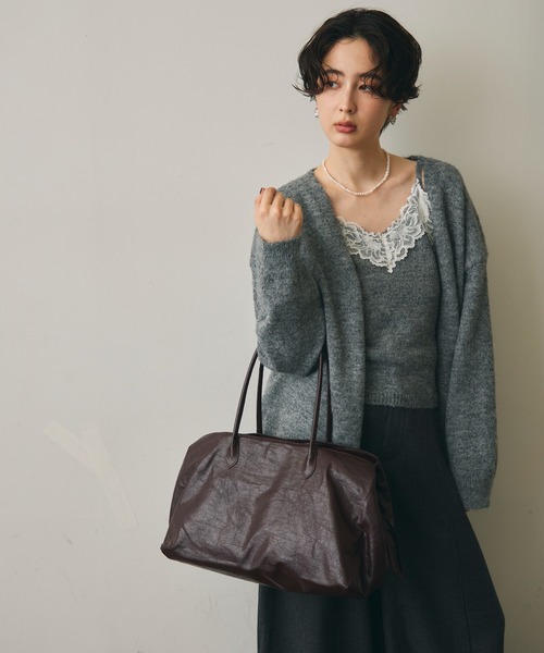 Trish(トリッシュ)の「レザーライクビッグボストンBag(ボストンバッグ・レディース・ブラック/ボルドー・FREE)」の21枚目の写真