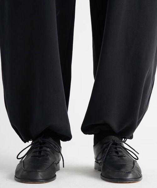 KANEMASA PHIL.(カネマサフィル)の「【KANEMASA PHIL.】28G Cupro Pants(スラックス・メンズ・チャコールグレー/ブラック/ベージュ・M/L)」の7枚目の写真