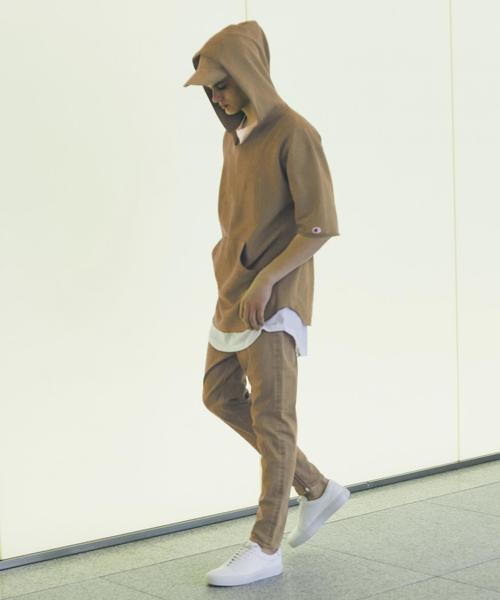 Champion（チャンピオン）の「＜Champion×monkey time＞∴ R/W HOOD 6SL/パーカー（パーカー・メンズ・ダークグレー/ベージュ・X-LARGE/MEDIUM/SMALL/LARGE）」の5枚目の写真