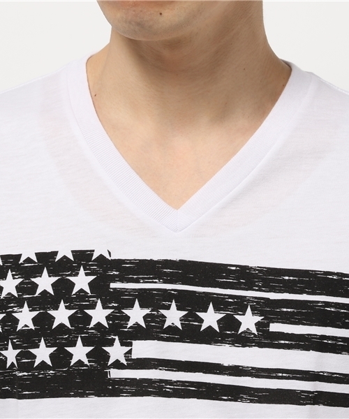 VENCEEXCHANGE(ヴァンスエクスチェンジ)の「星条旗プリント半袖T (Tシャツ/カットソー・メンズ・オフホワイト/ブラック・SMALL/LARGE/MEDIUM)」の5枚目の写真