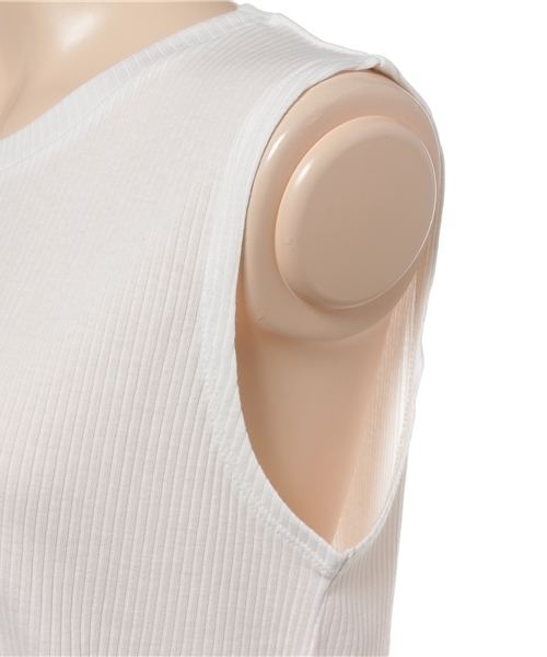 SLY(スライ)の「ハイネックノースリTOPS(タンクトップ・レディース・ワインレッド/イエロー系その他/ブラック/ホワイト・FREE)」の8枚目の写真