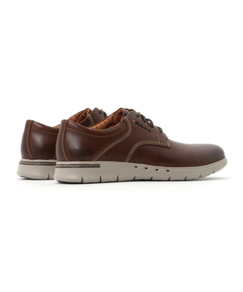 Clarks(クラークス)の「UnByner Lane / UNバイナーレーン (ダークブラウンレザー)(ドレスシューズ・メンズ・ブラウン・7.5/10/9/11/6/8/8.5/7/6.5/10.5/12/9.5)」の6枚目の写真