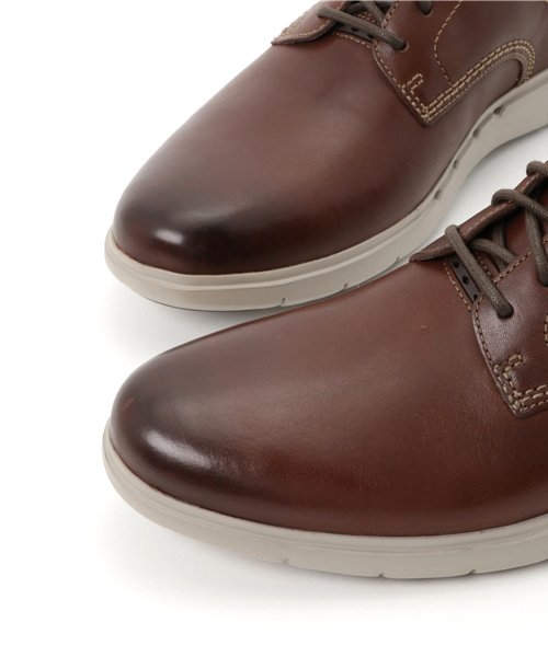 Clarks(クラークス)の「UnByner Lane / UNバイナーレーン (ダークブラウンレザー)(ドレスシューズ・メンズ・ブラウン・7.5/10/9/11/6/8/8.5/7/6.5/10.5/12/9.5)」の8枚目の写真